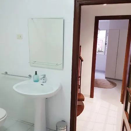 Casa Pequena Y Acogedora En Casco Historico Hébergement de vacances